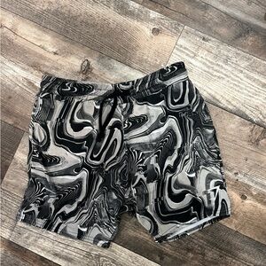 men’s shorts